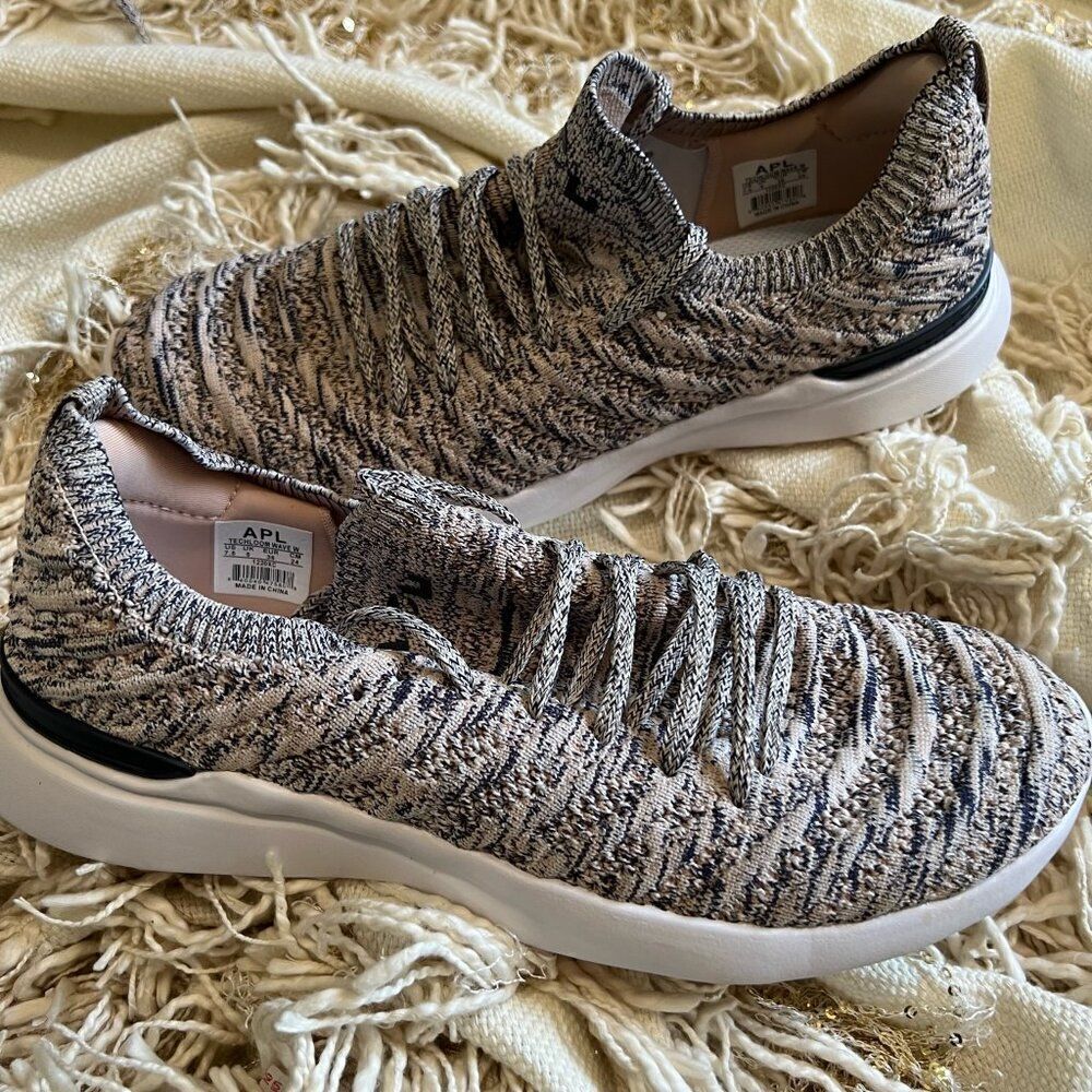 APL Techloom Wave Sneakers